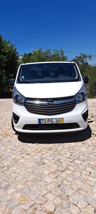 Opel Vivaro em bom estado