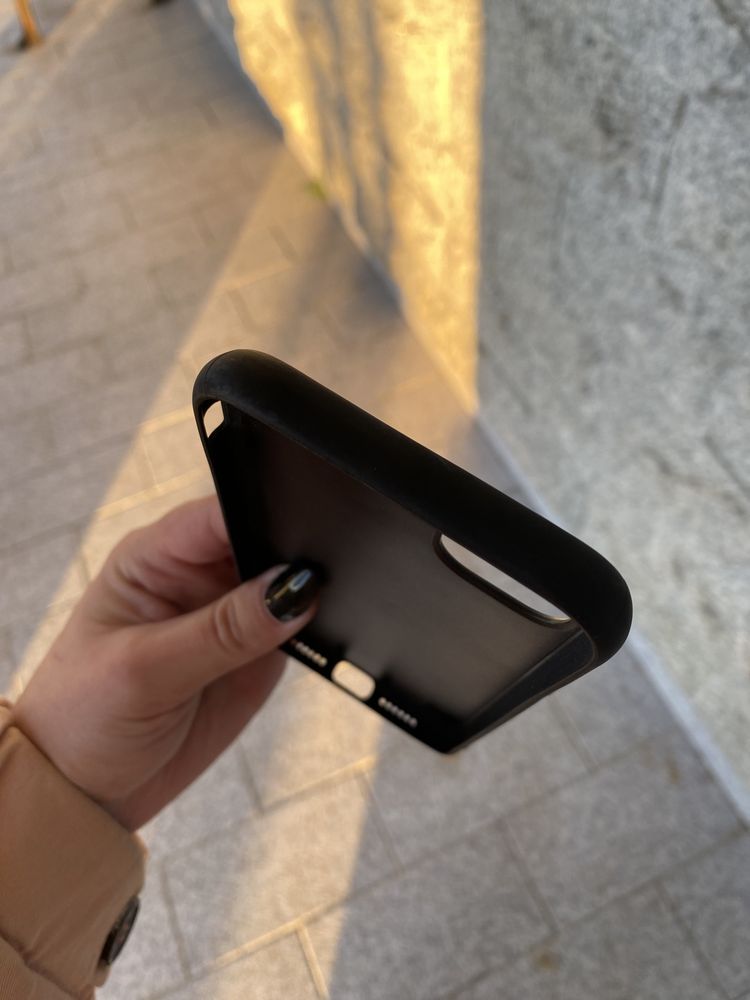 Capa ( iPhone 11 )