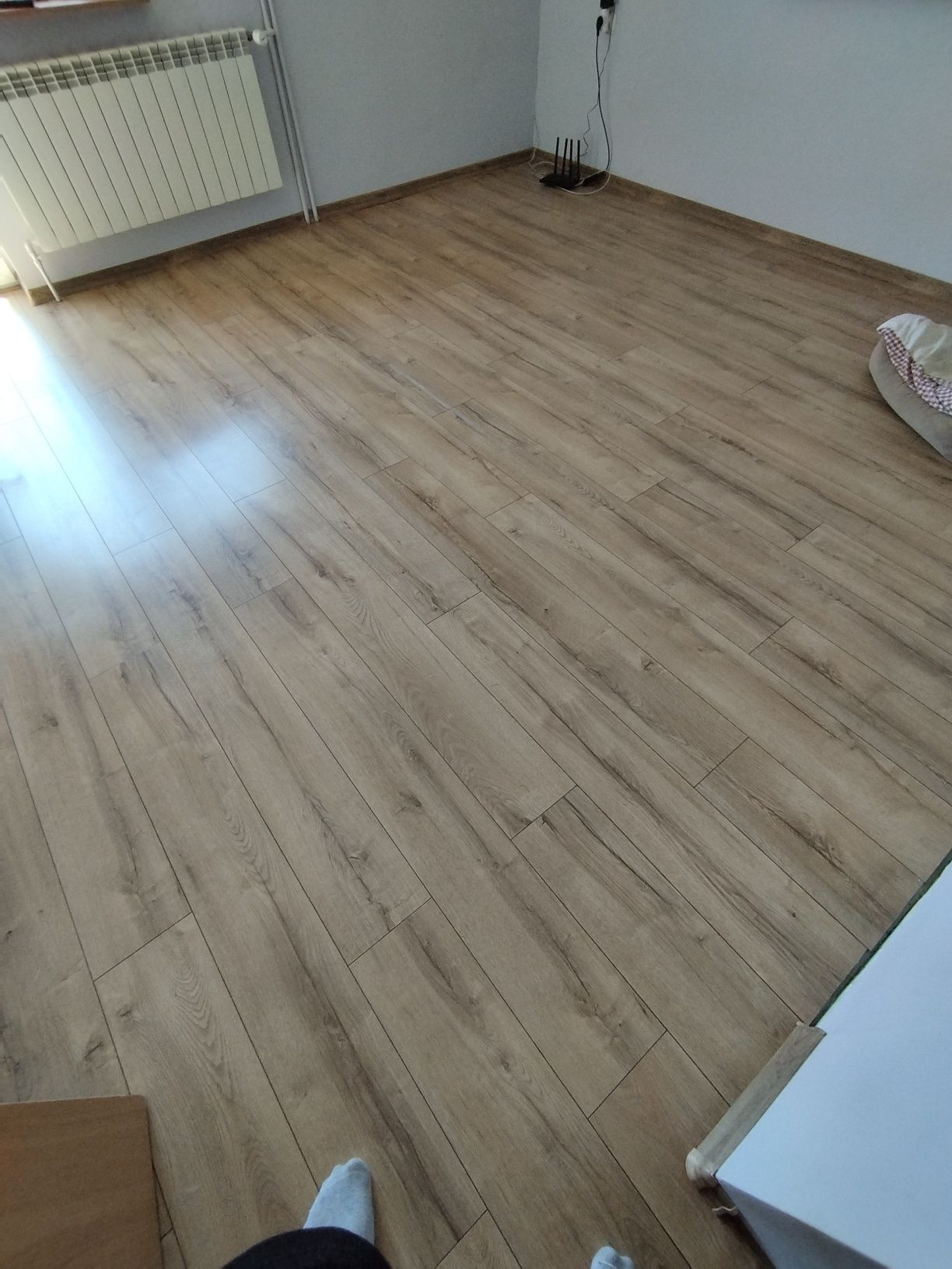 Panele podłogowe stan bdb 60m2