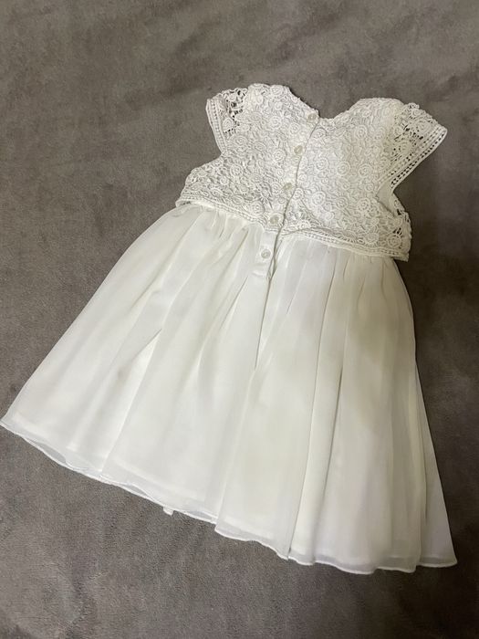 Нарядне біле плаття для дівчинки