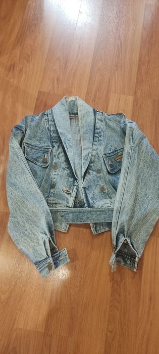 Джинсова коротка куртка