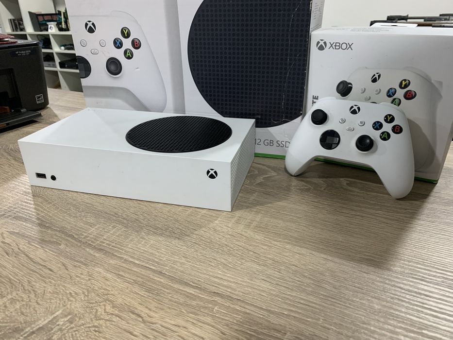 Xbox Series S ( Como Nova)