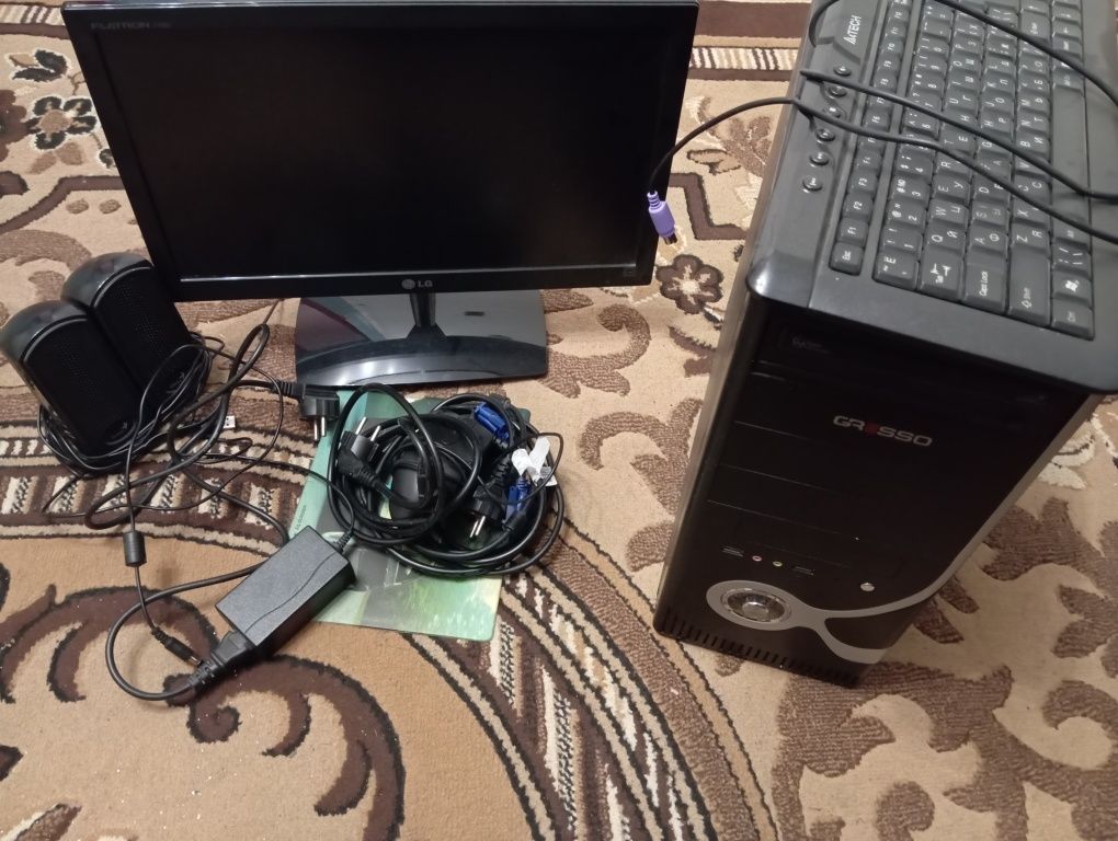 Комп'ютер LG FLATRON E1951S-BN