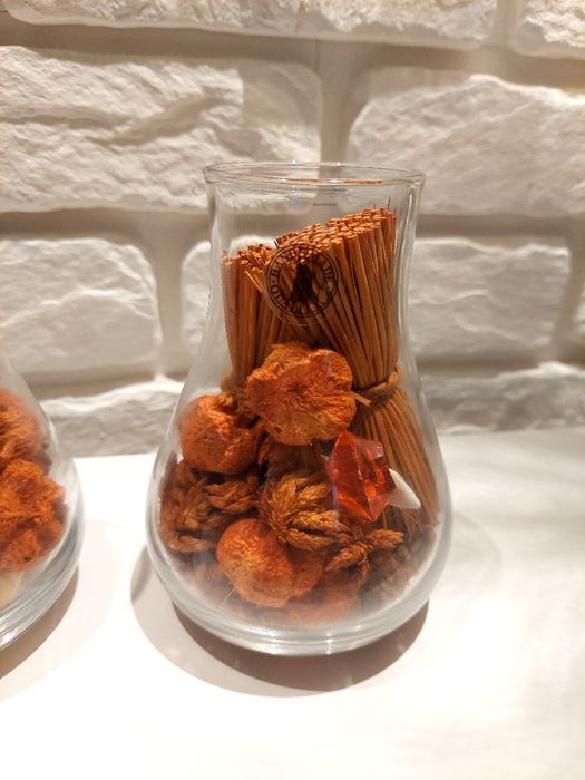 2 wazoniki z suszem Ikea