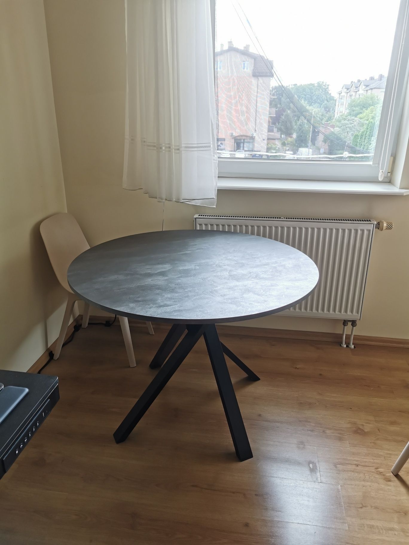 Stół IKEA MARIEDAMM - 105cm okrągły