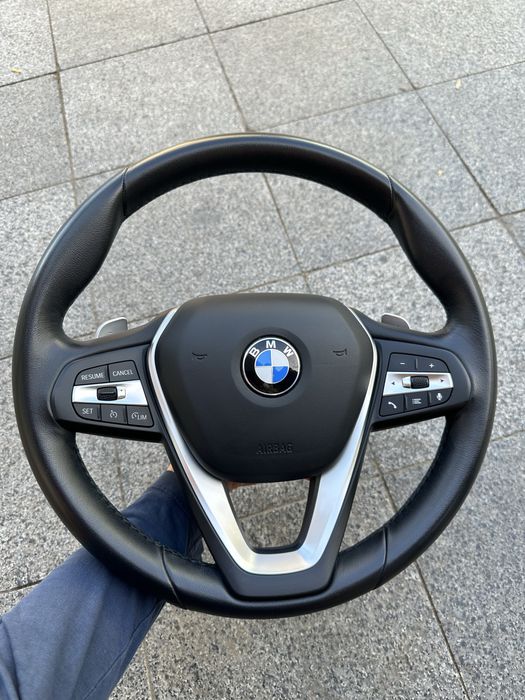 Продам руль BMW 3 G20 2021 года
