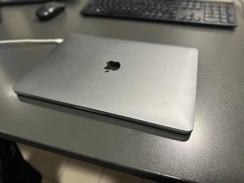 Macbook pro 13” touchbar