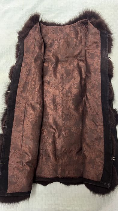 Жилет песец шоколадного цвета