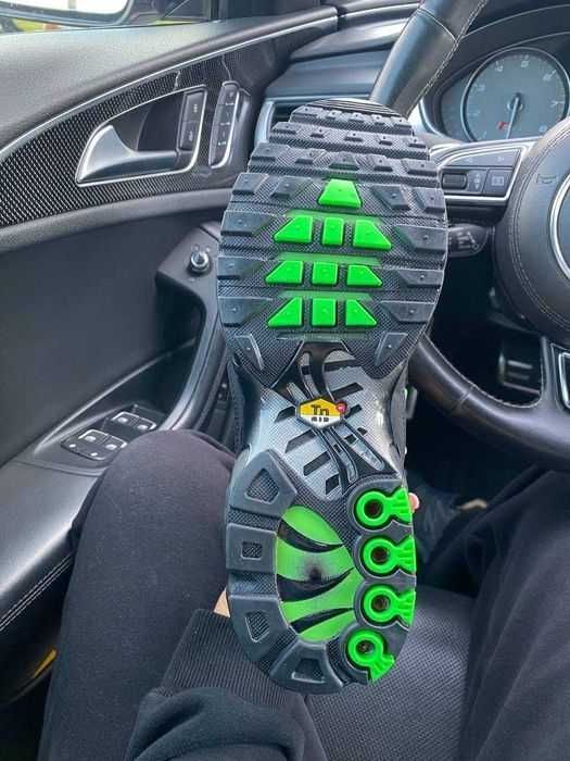 Кросівки Nike Air Max Plus Tn Black Silver Green Strike 40-45