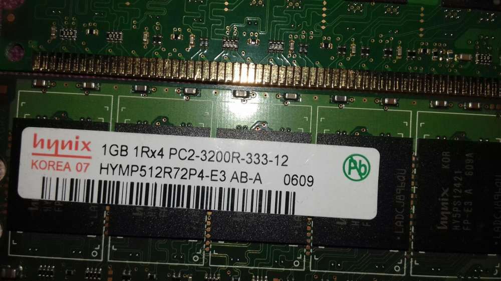 Várias memórias para servidor ddr2 de 512Mb/1Gb