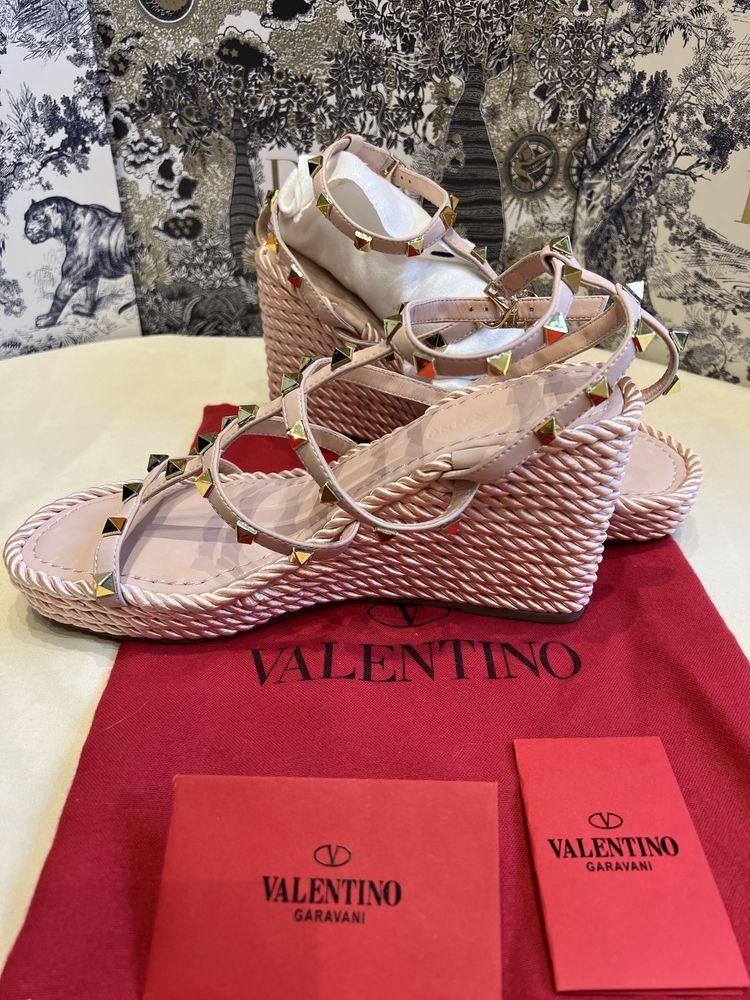 Sandałki Valentino Rockstud size 39