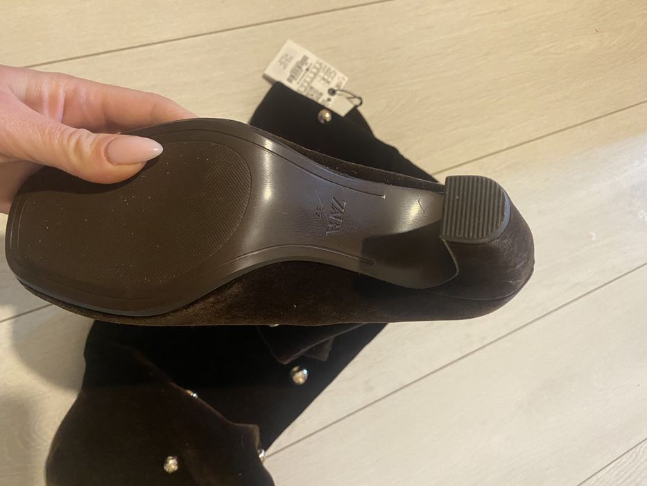 Оксамитові черевіки zara, коричневі сапожки зара