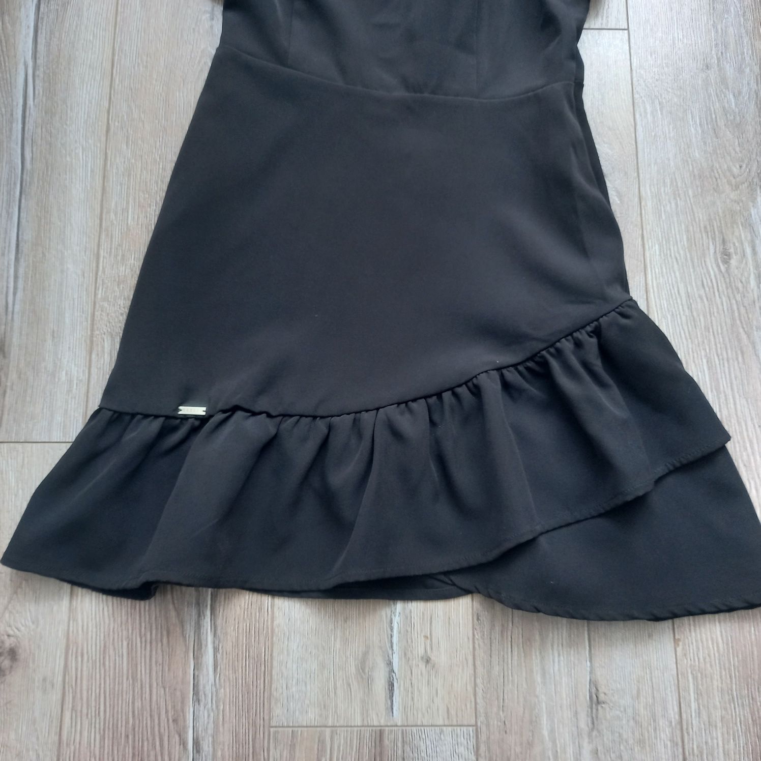 Czarna sukienka mohiti r. 36 stab bdb