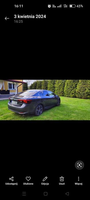 Toyota Avensis T27 Sedan