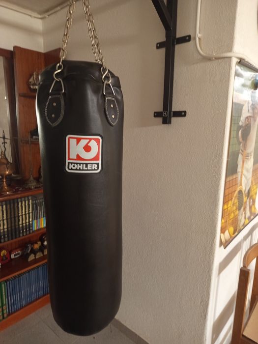 Saco de boxe Kohler + suporte de parede