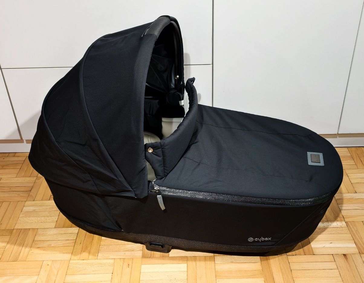 Gondola Cybex Priam 4.0 deep black  + adapery