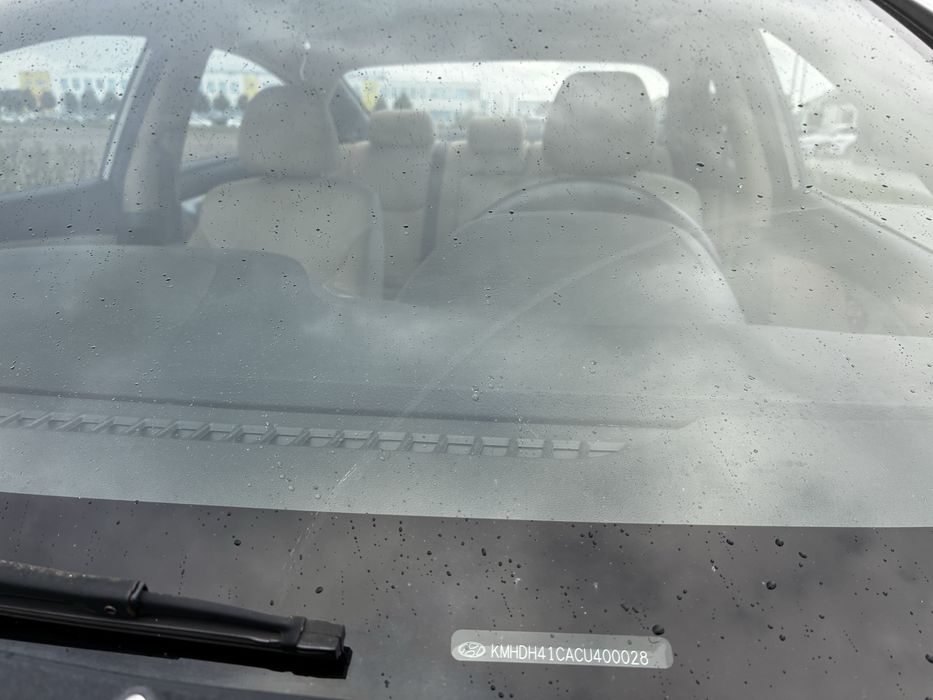 Hyundai Elantra 1.6 benz