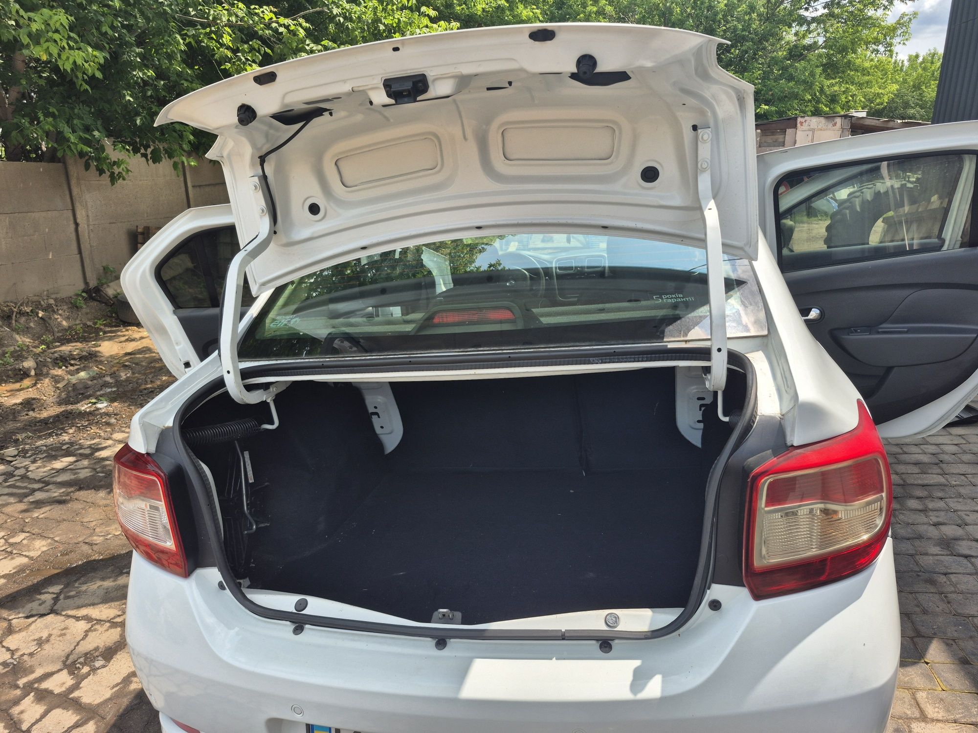 Renault Logan 2016