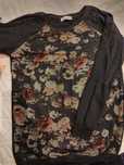 Bluza czarna w kwiaty