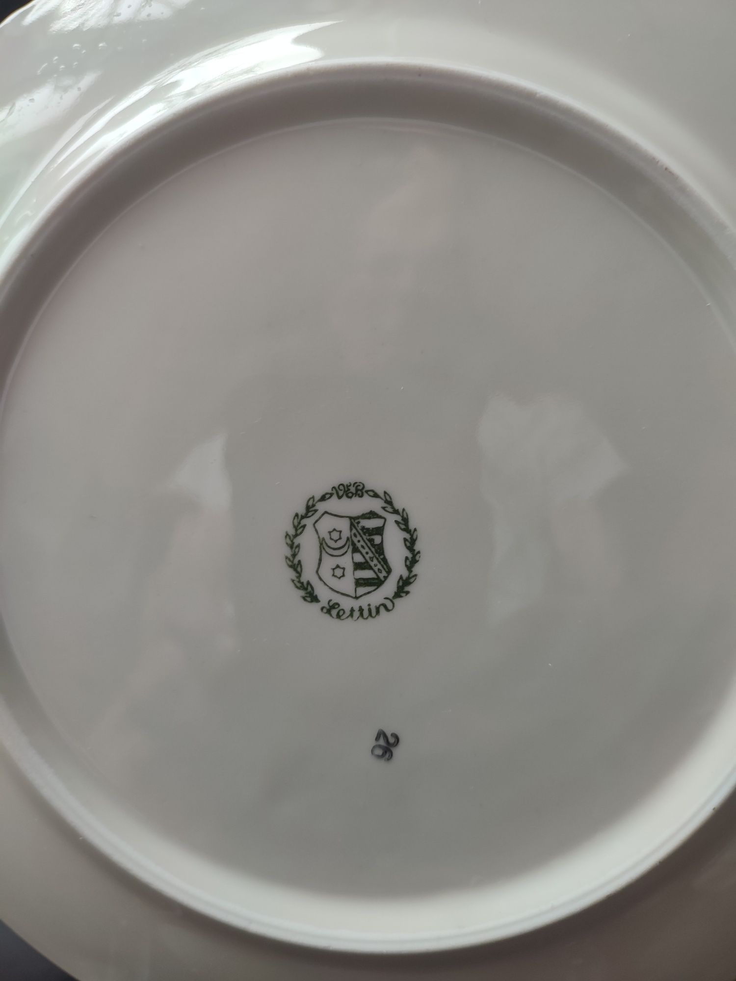 Śliczny stary talerz deserowy porcelana Lettin