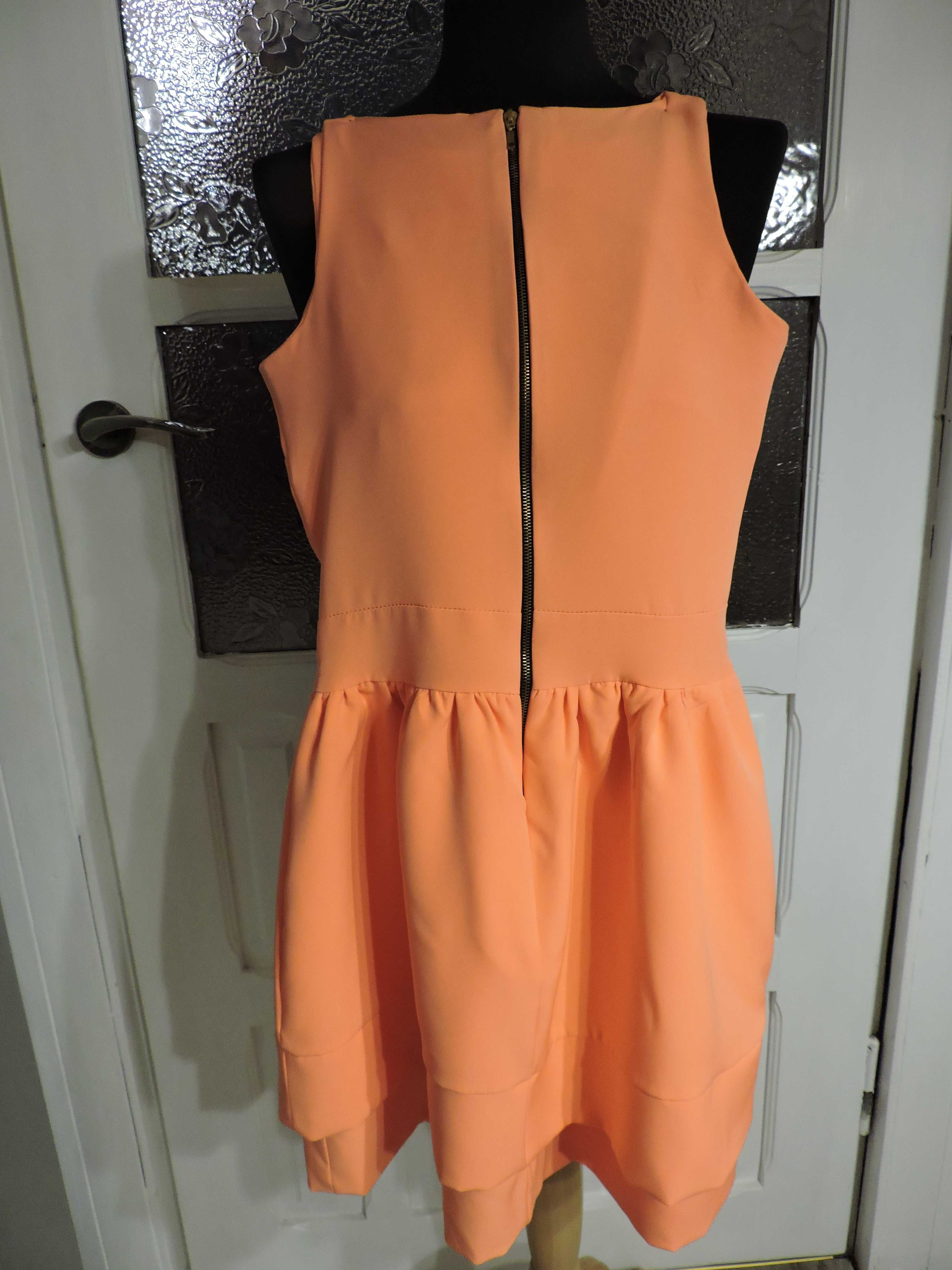 Damska pomarańczowa sukienka