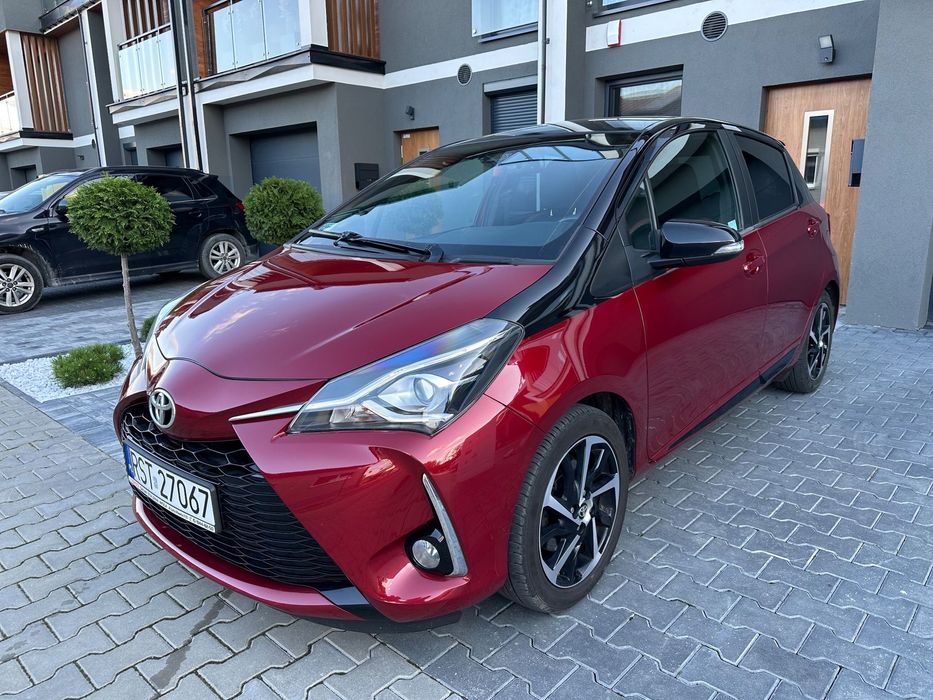 Toyota Yaris 1.5 benzyna LPG gaz 111 km automat selection Salon Polska 2 kpl kół