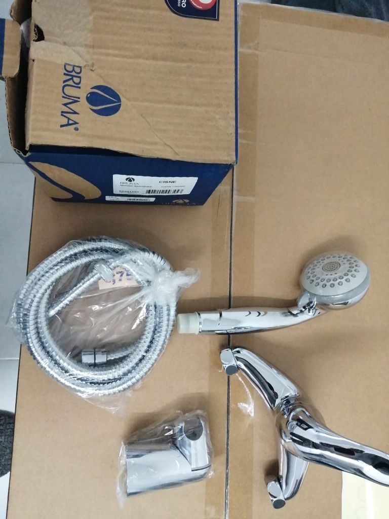 Torneiras Misturadoras Novas