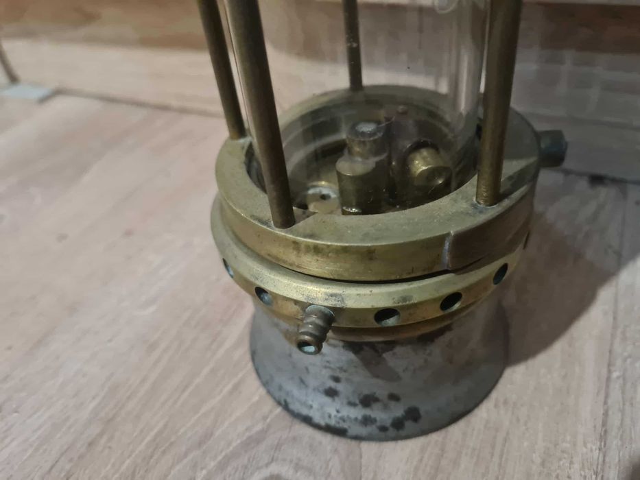 Lampa górnicza japońska