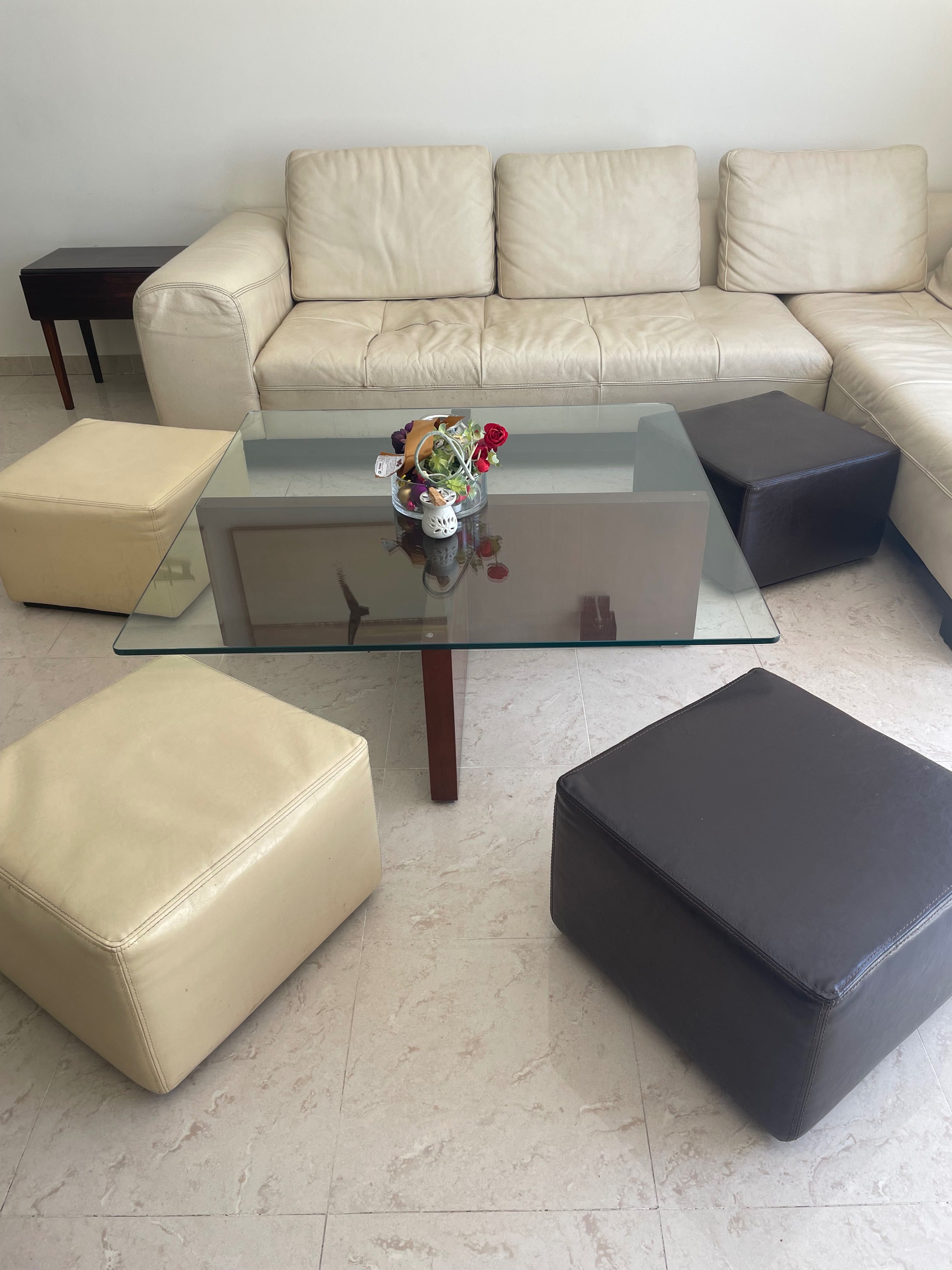 Qualitativa sofá em pele muito muito confortável! Luxury Leather Couch