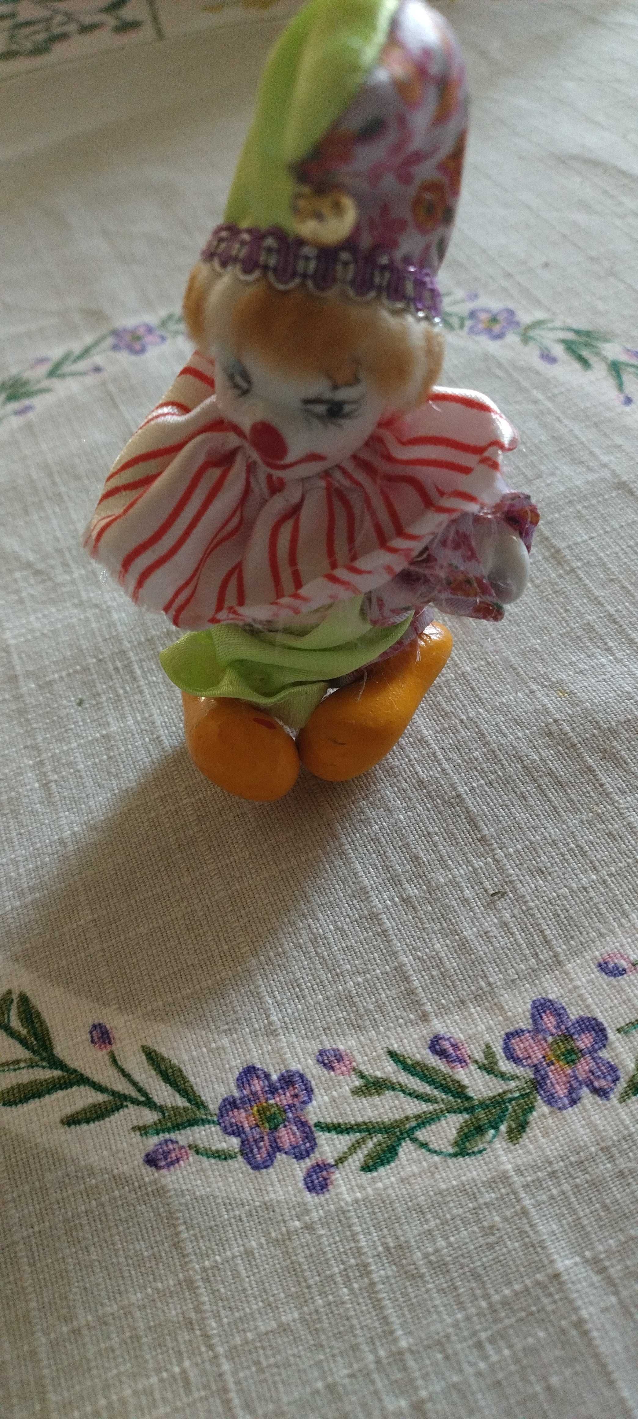 Figurka porcelanowa Klaun.