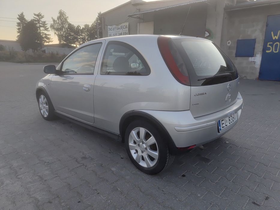 Opel Corsa C 2005 1.2 85km Klima