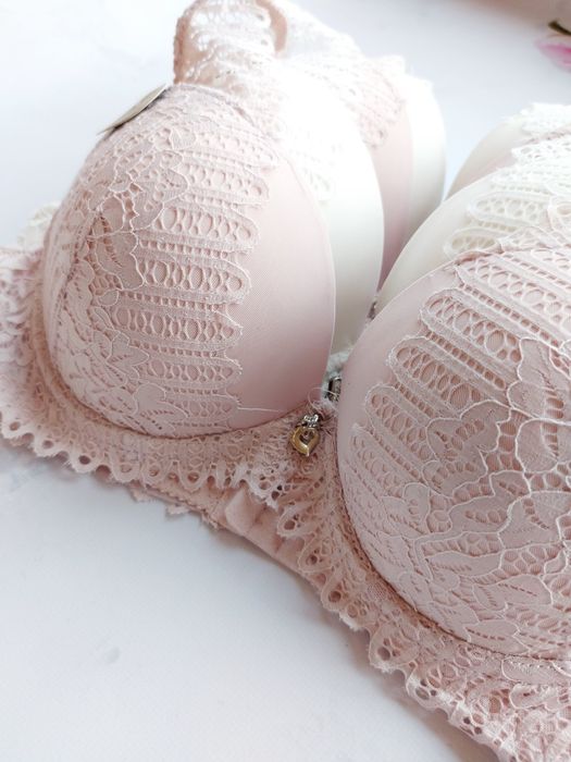 Бюстгалтер на чашку С