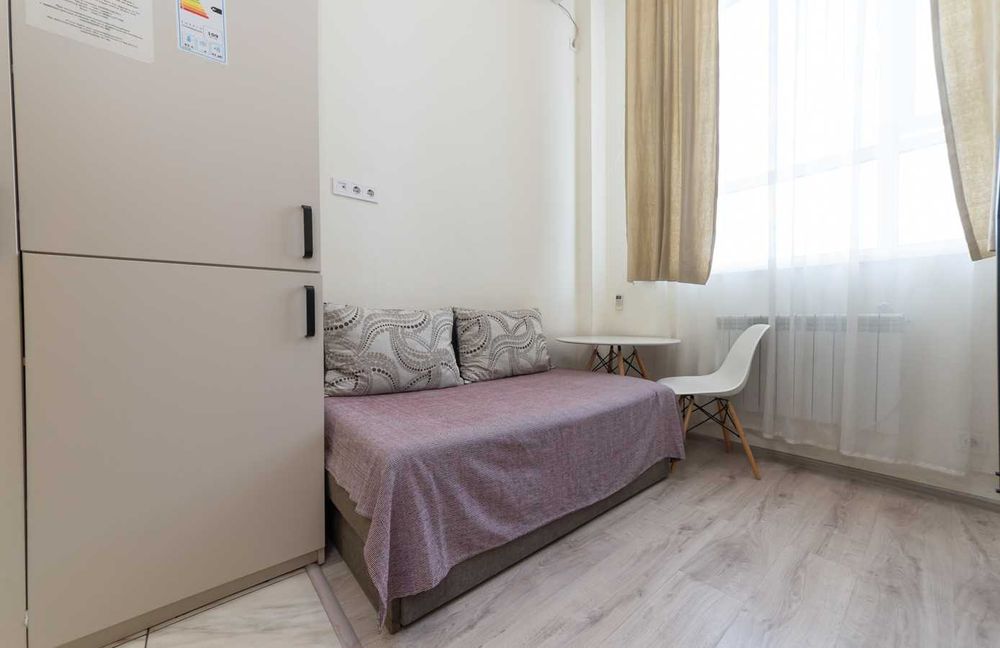 Дворівневий смарт апартамент, поруч із метро, здам подобово.