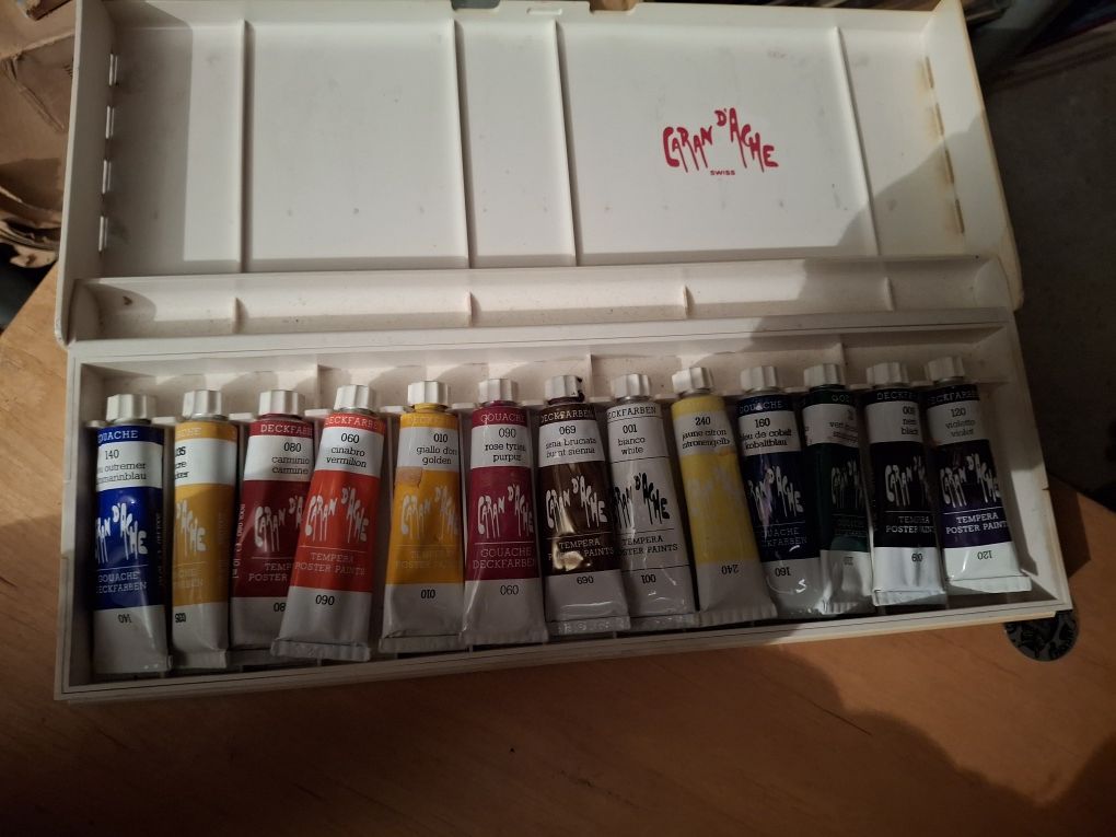 Caran d ache caixa com tubos tinta para gouache
