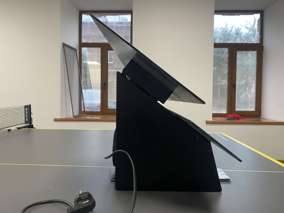 Продам витяжку венто в чудовому стані .