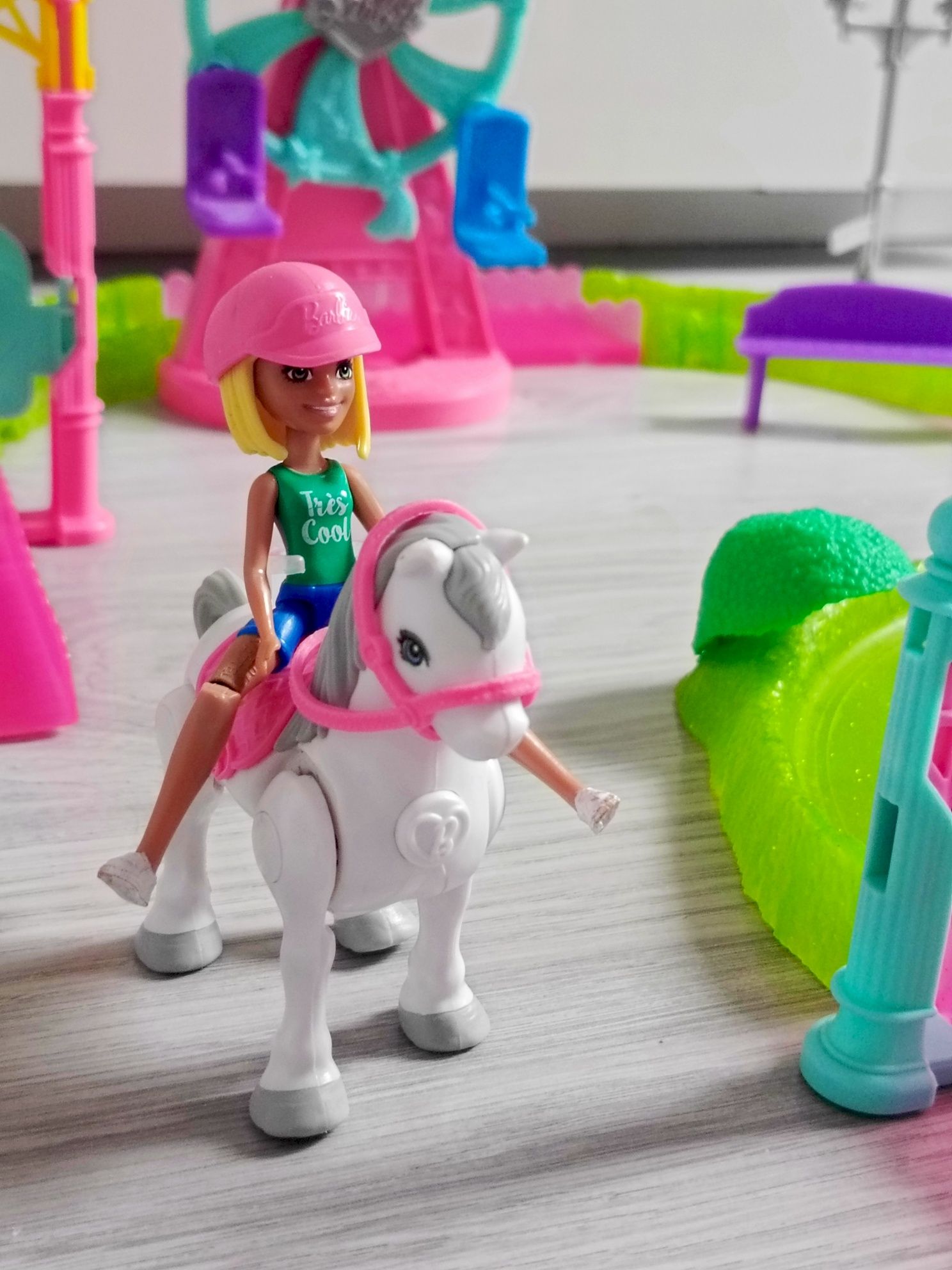 Barbie on the go Wesołe Miasteczko