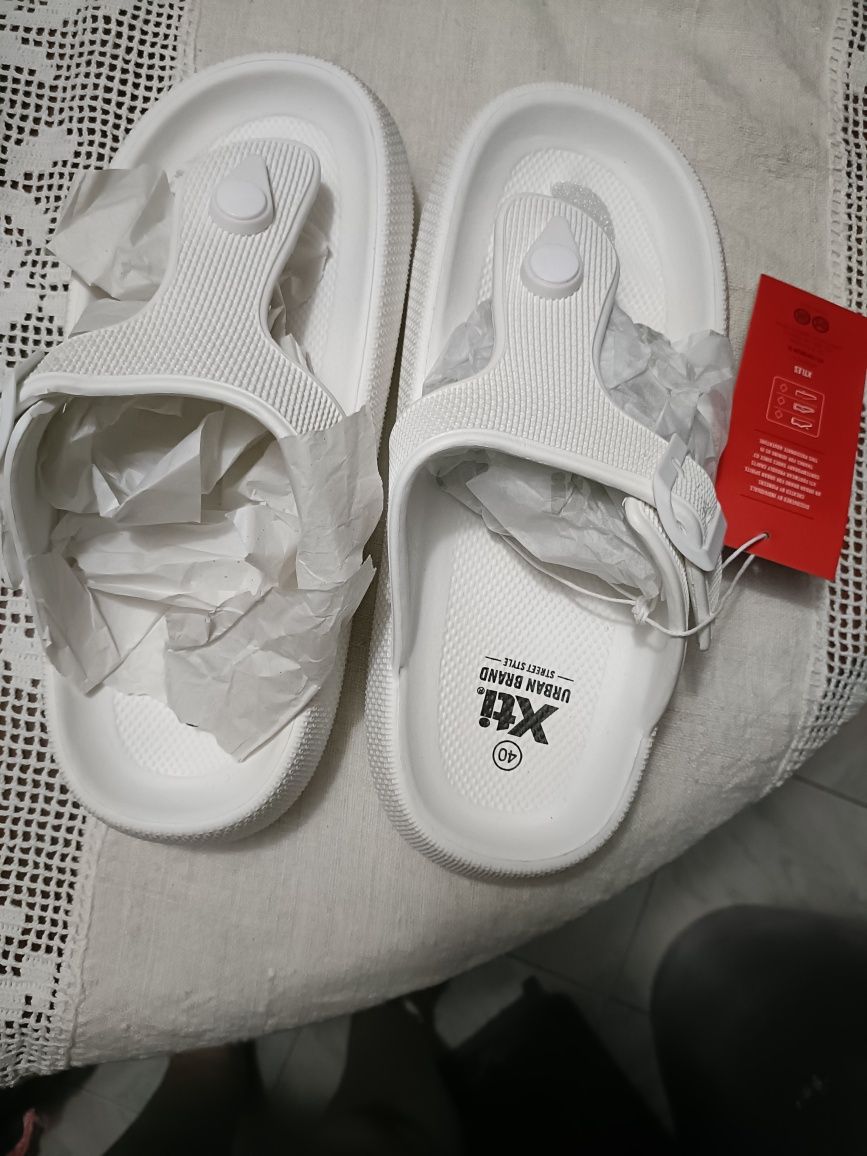 Chinelos n 40 marca XTI