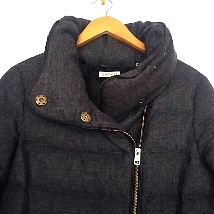 Пуховик зимова жіноча куртка косуха на пуху miralba, розмір s.