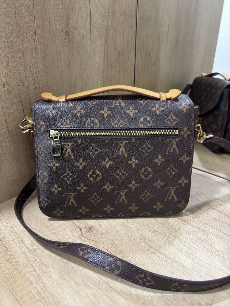 Louiss Vuitton Metis 2015 оригінал