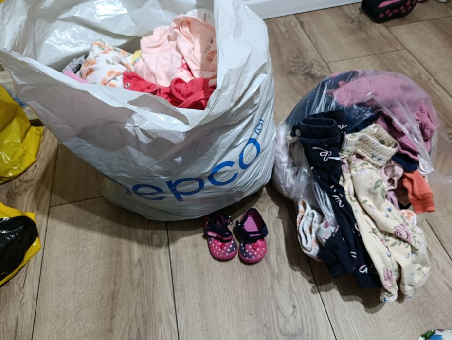 Ubranka dla dziewczynki 74-80