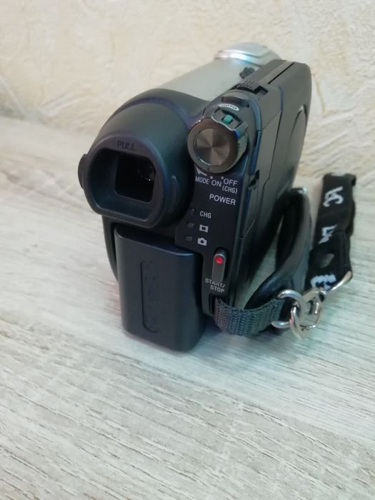 Видиокамера Sony Xandycam 40x optical zoom