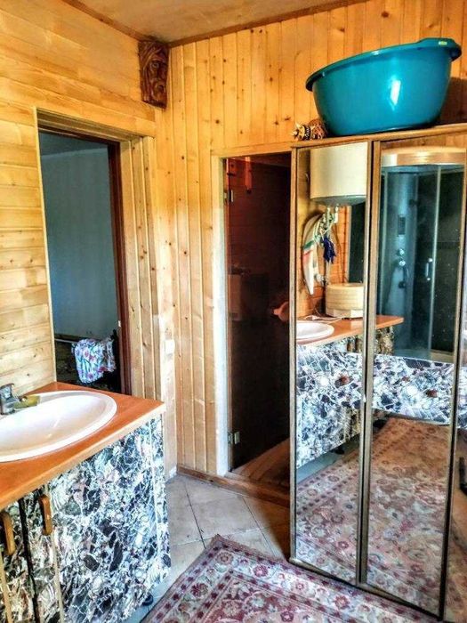 Власне озеро виноградники теплиця сад Бориспольскій р-н Вороньків