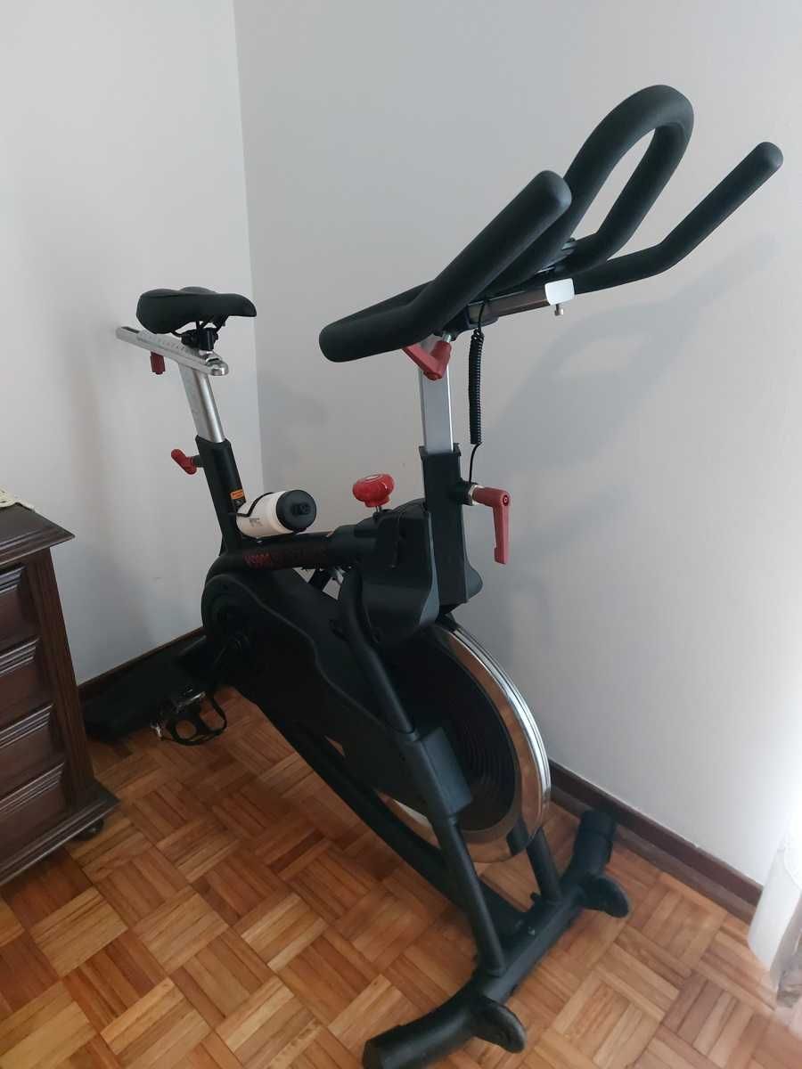 Bicicleta spinning VS900