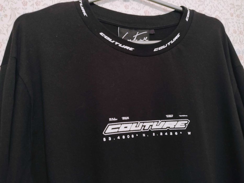 Супер классная мужская футболка Couture отличного качества.