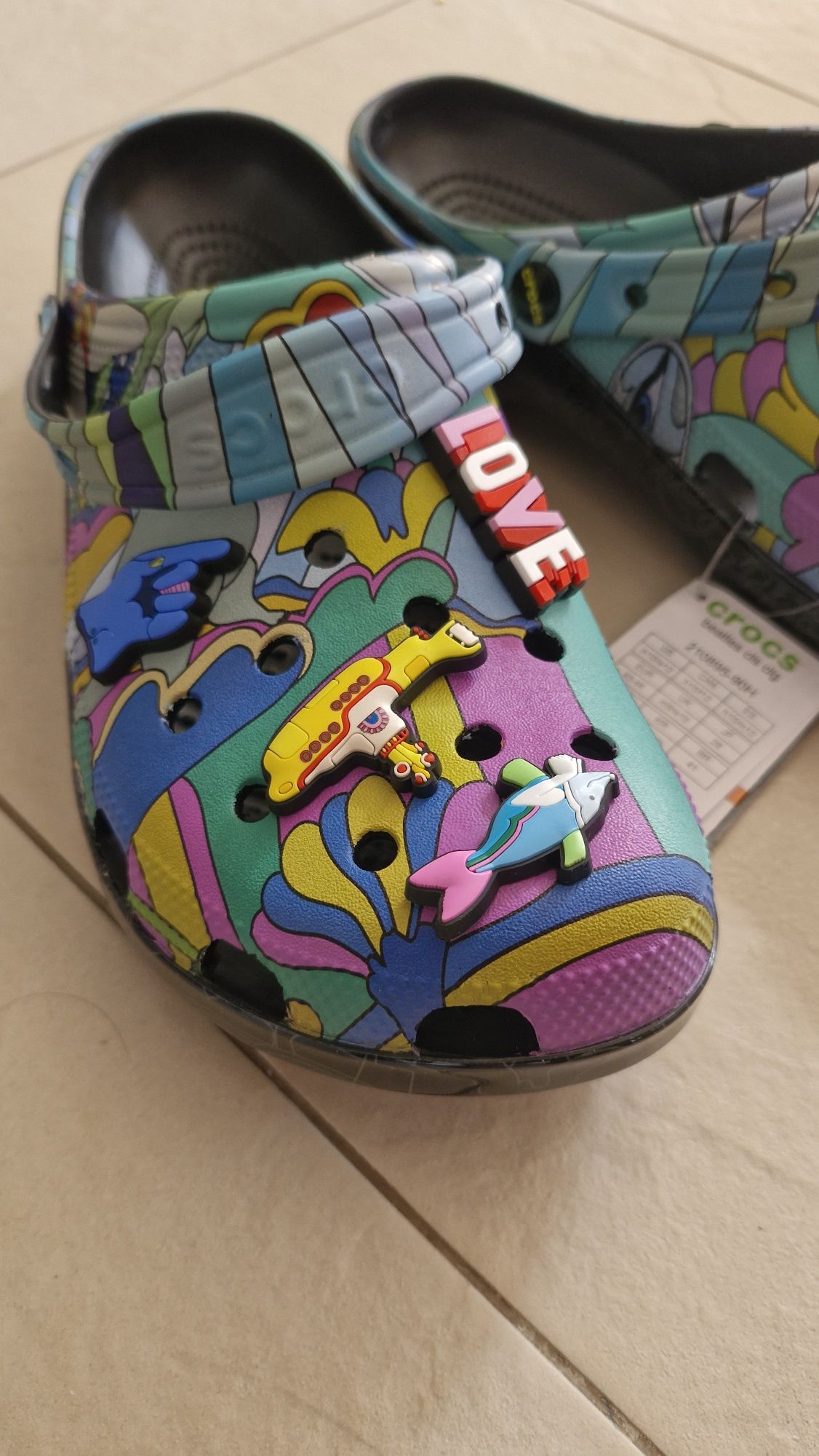 Crocs The Beatles Clog – M10/W12 – NOWE