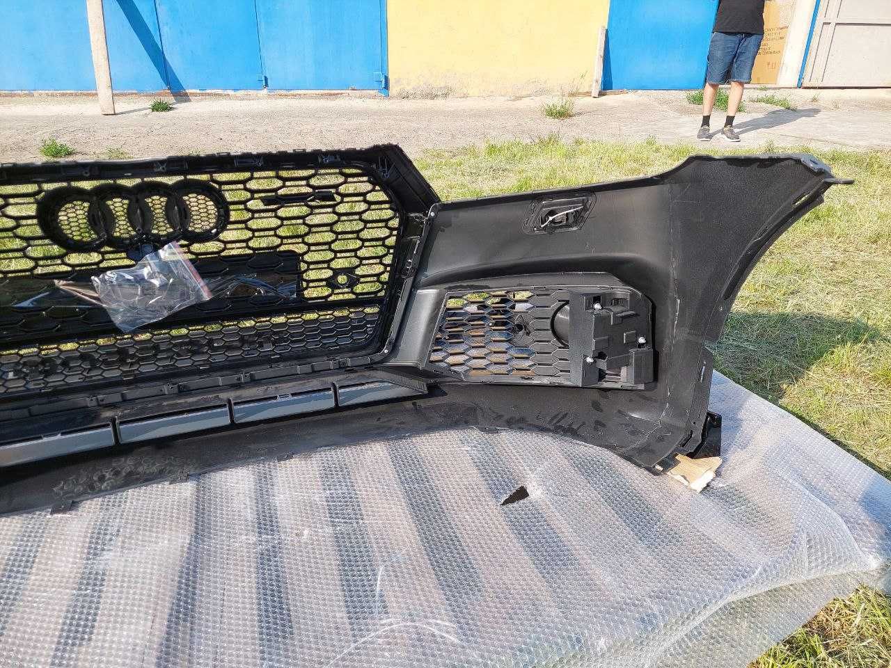 Передній бампер ( в стилі RS ) на Audi Q5 80A 2016-2020 року