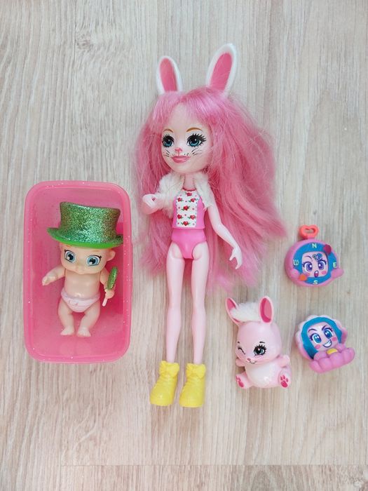 Enchantimals królik lalka bobas wanienka mix zabawki Moji pops