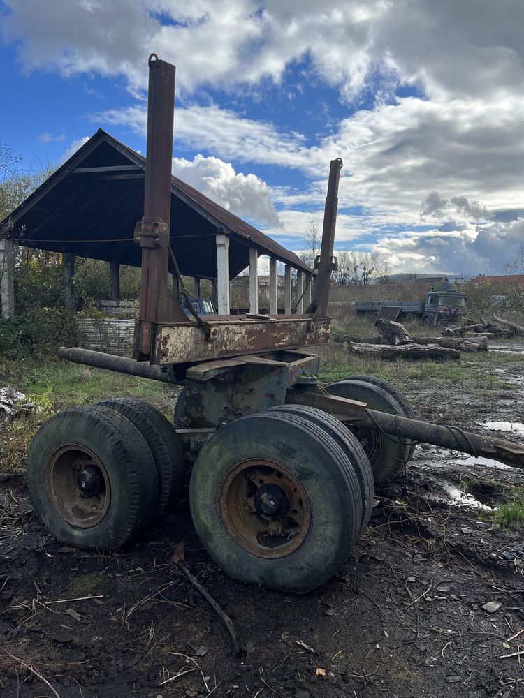 Причіп розпуск,лісовоз