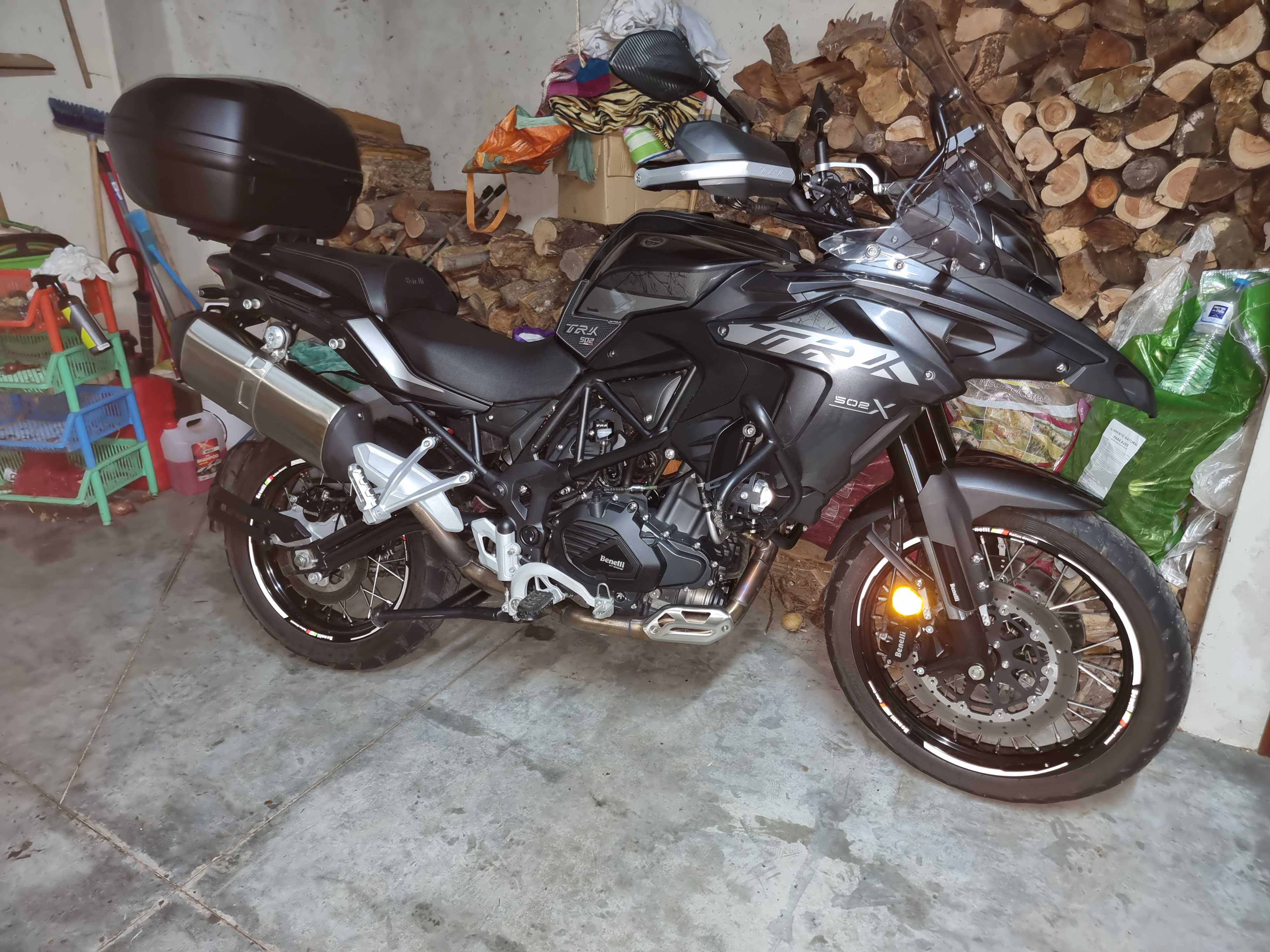 Benelli TRK 502X de 07/2020 como nova. 5,100 € negociável