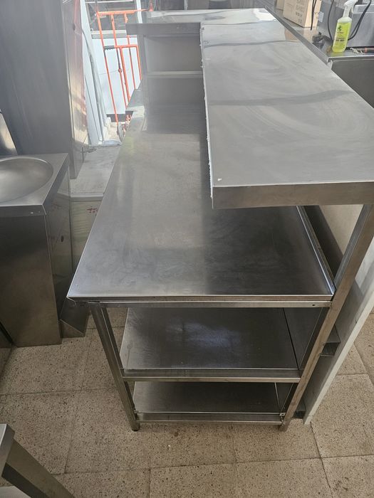 Balcão de inox neutro